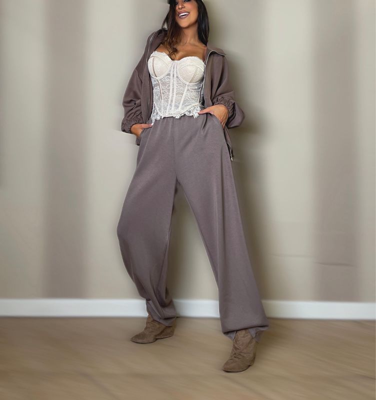 Pantaloni tuta