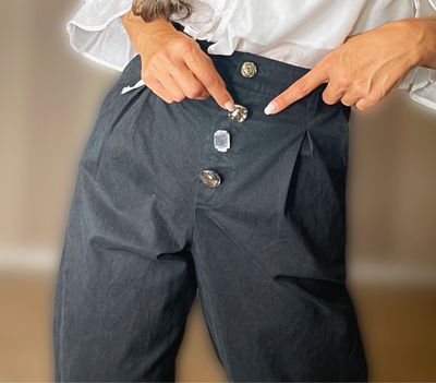 Pantaloni bottoni gioiello