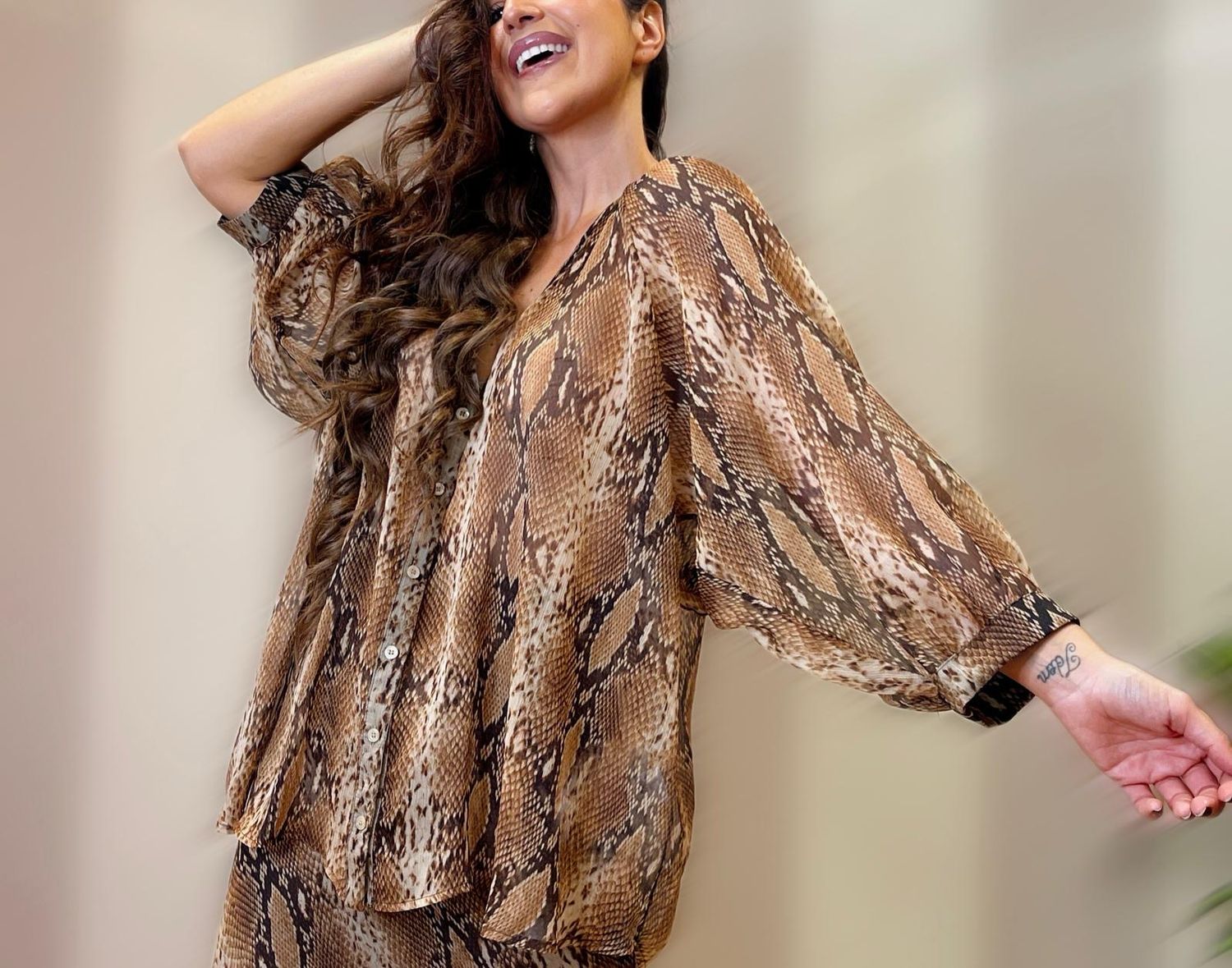 Blusa over