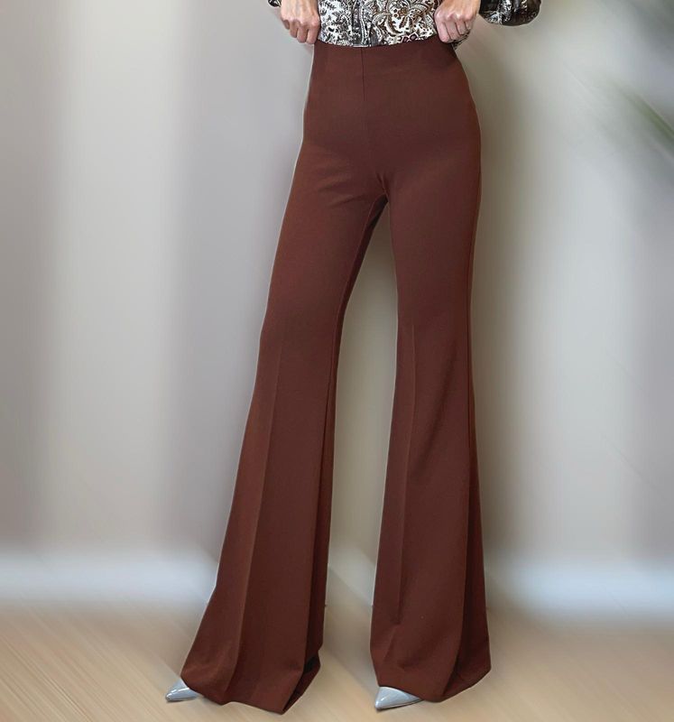 Pantaloni zampa