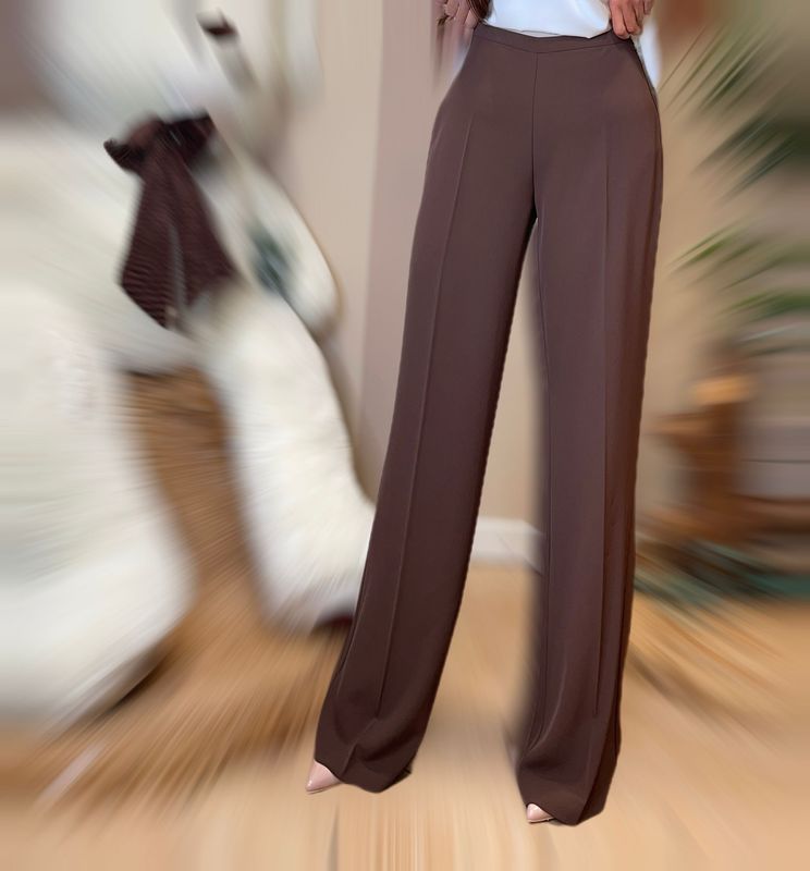 Pantaloni dritti fluidi