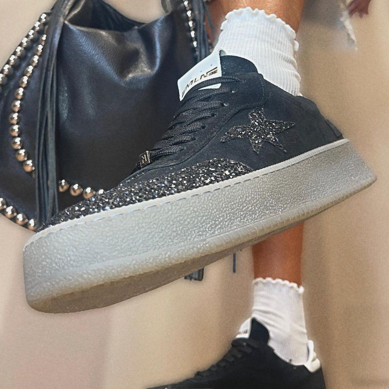 Sneakers nere