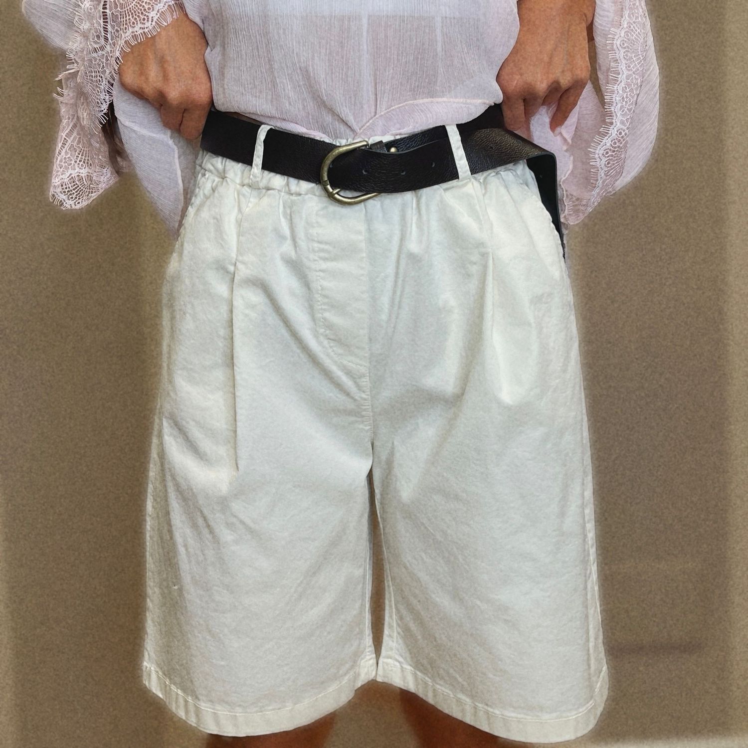 Bermuda con cintura