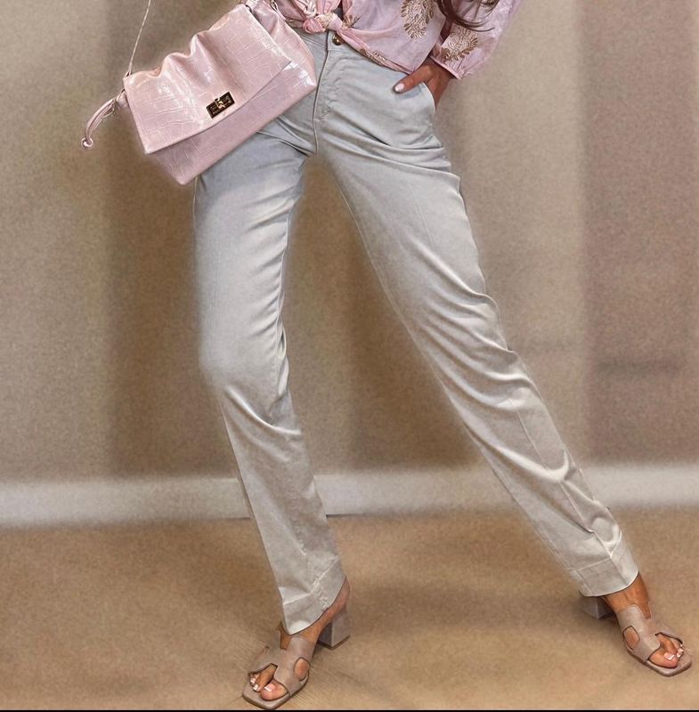 Pantaloni chinos