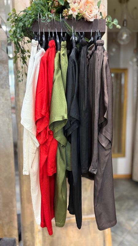 T-shirt in satin