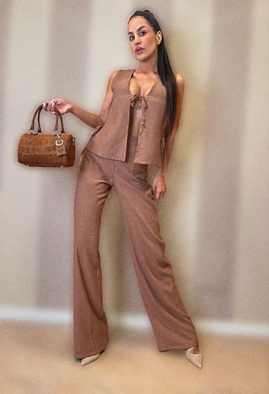 Gilet con lacci