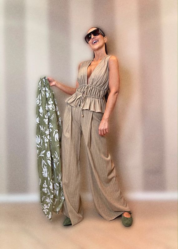 Pantaloni ampi