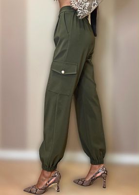 Pantaloni cargo