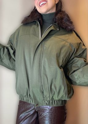 Bomber verde