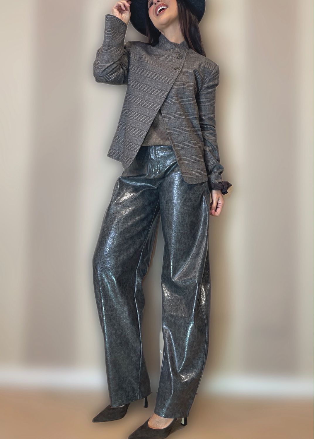 Pantaloni ecopelle