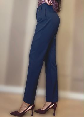 Pantaloni sigaretta