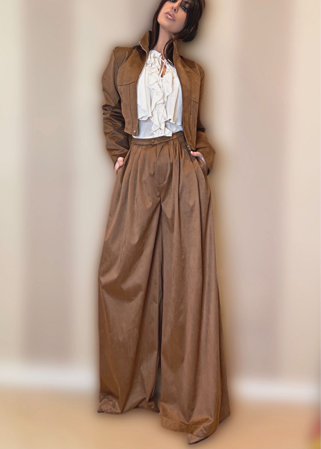 Pantaloni ampi camoscio