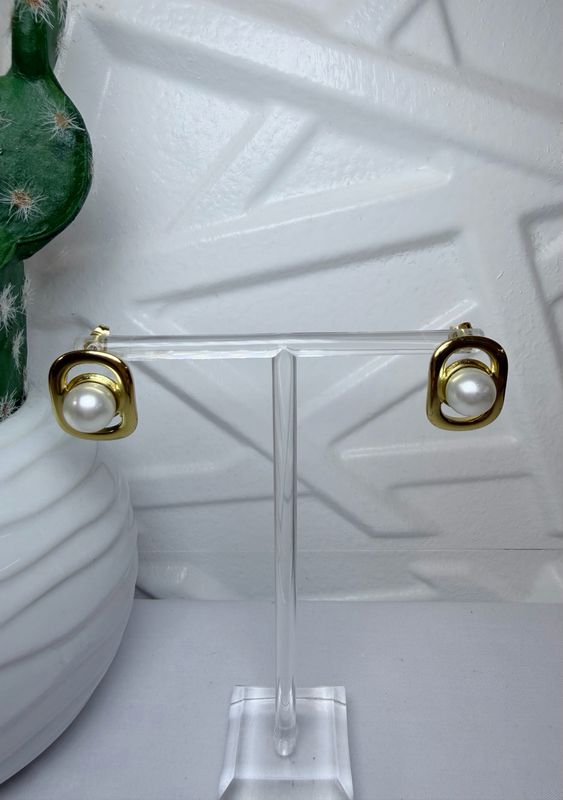 ANALIA EARRINGS PEARL