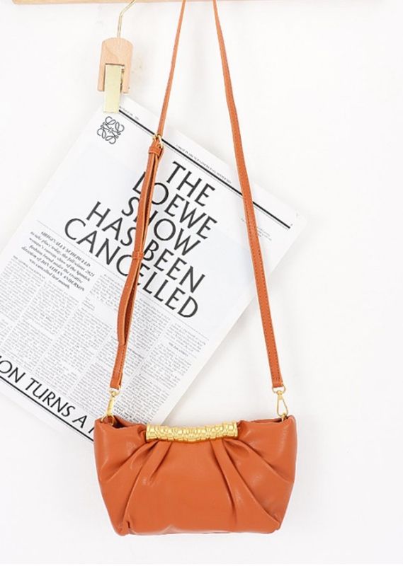 MILAN LEATHER CAMEL BAG