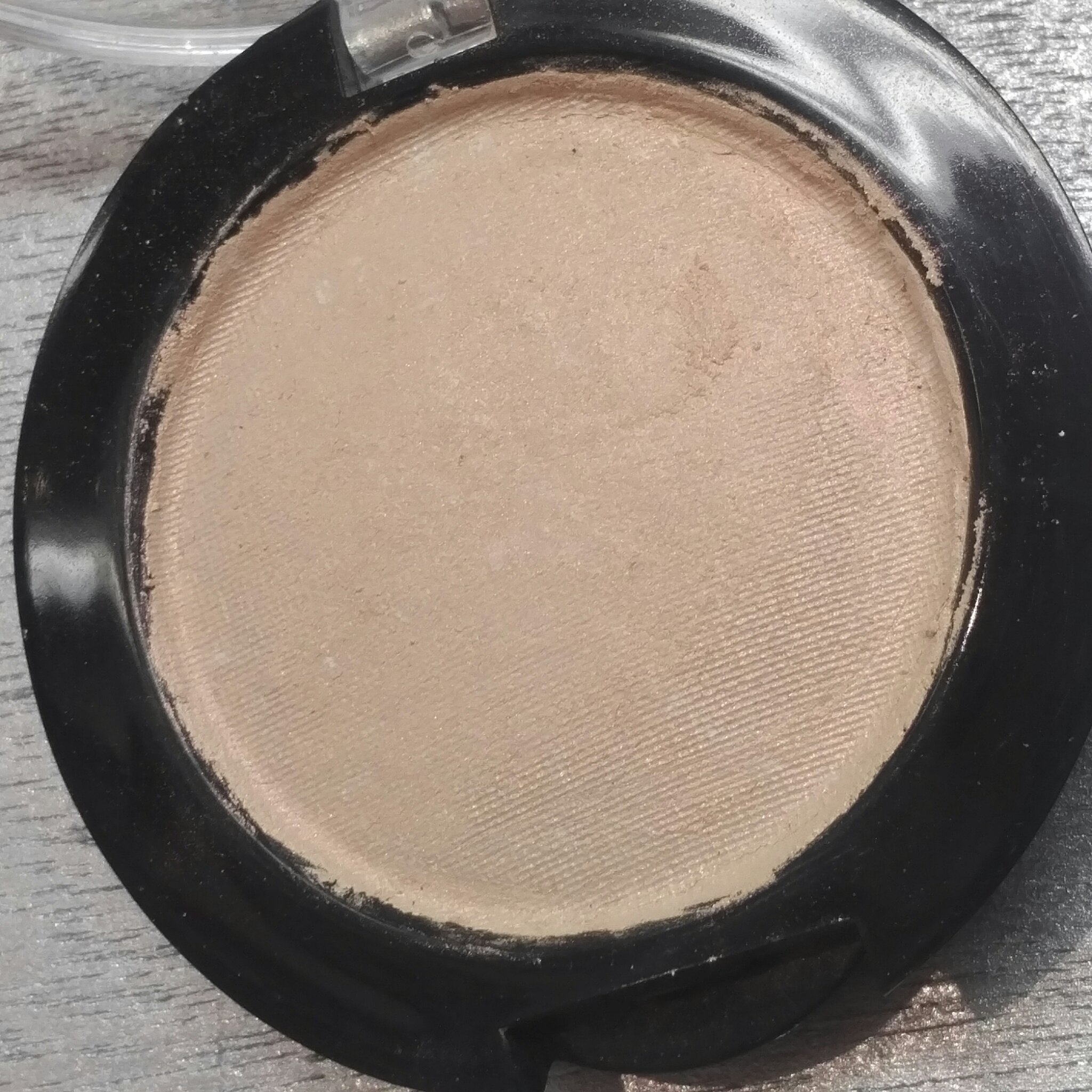 Natural Glow - Pressed Compact 00401
