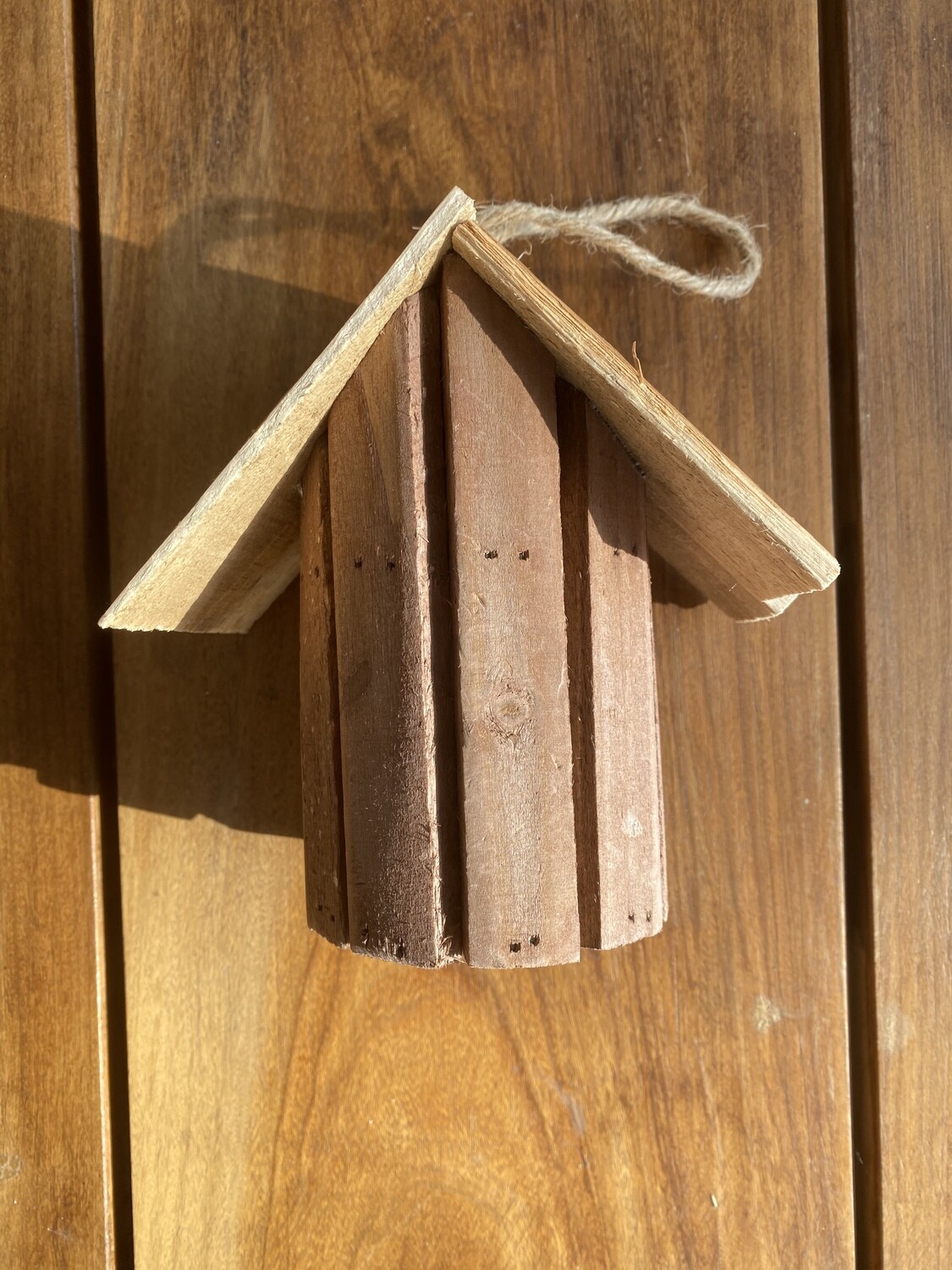 Casita color madera