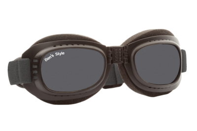 Cool I M -
Hundeschutzbrille Größe M
- Fassung: Schwarz, Gläser: Grau
Größe/Gesamtgewicht: Länge: 16,5 cm, Breite: 4,7 cm / 44 g