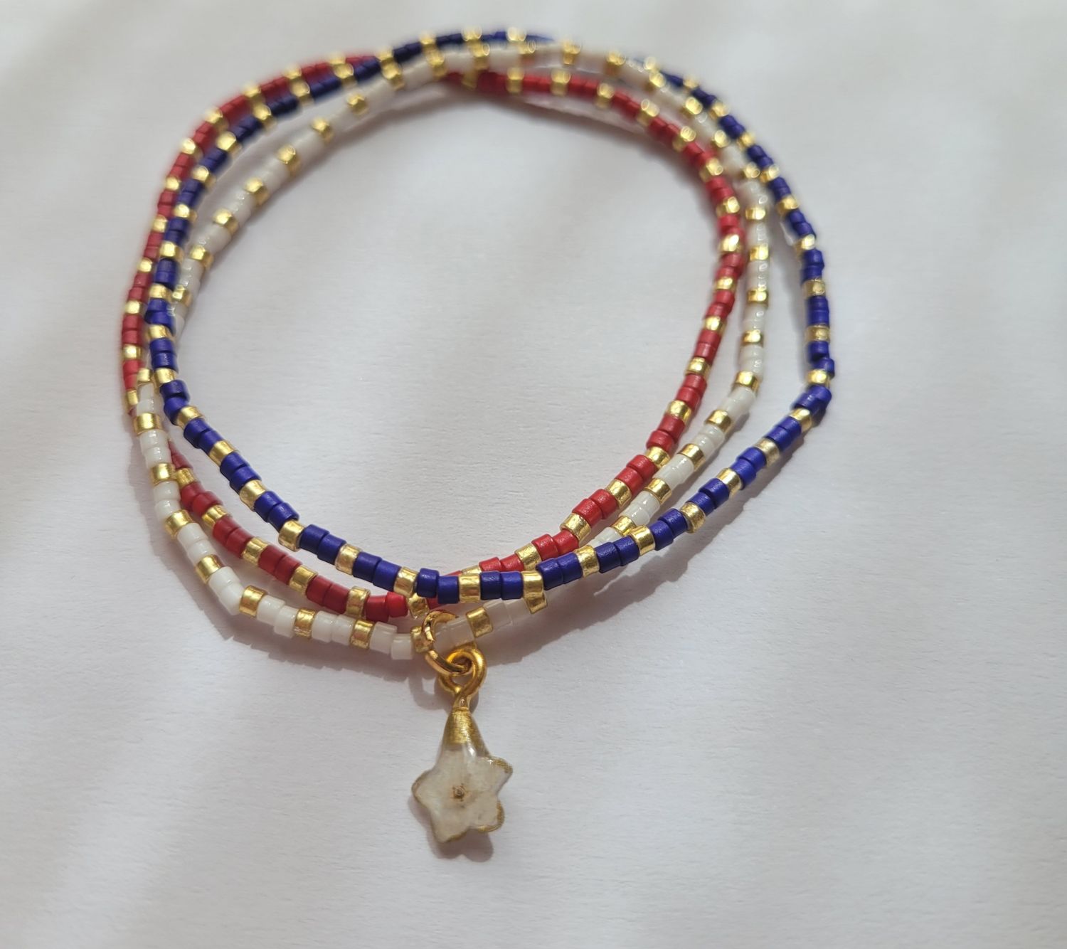 Bracciale 2 perline e Nontiscordardime bianco