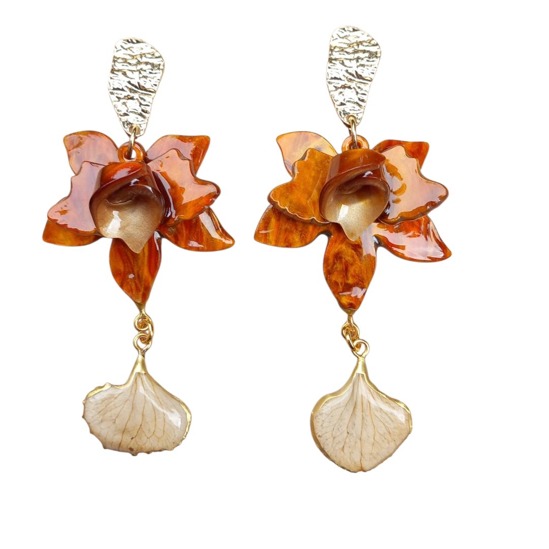 Ortensie beige con supporto elemento a fiore