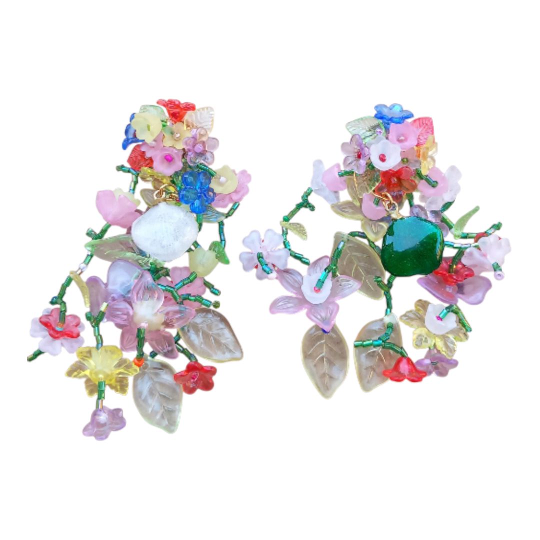 Cascata di fiori con petalini ortensia