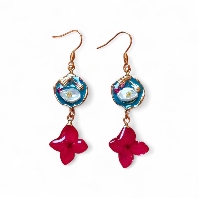 Ortensia rossa e montatura liberty