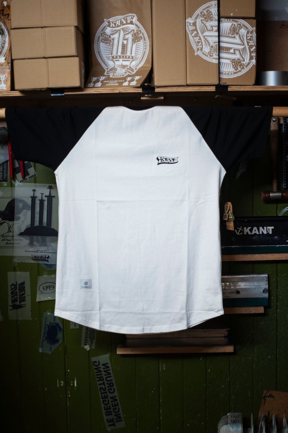 BOREKRONE | Raglan
