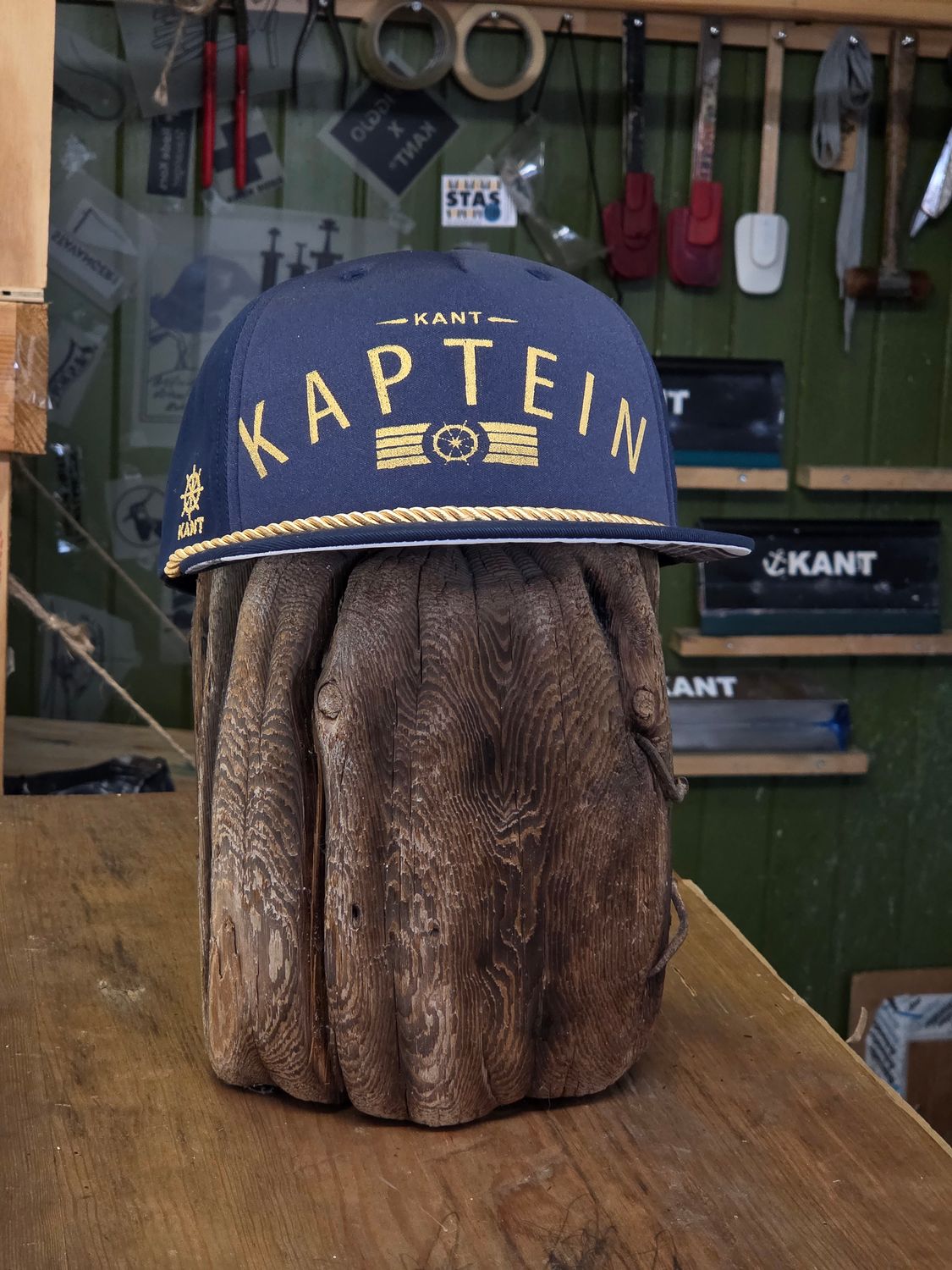 KANT® KAPTEIN – Snapback Cap