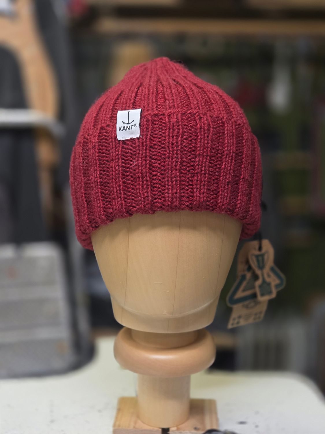 KANT® 2-IN-1 BEANIE - RUMBA RED
