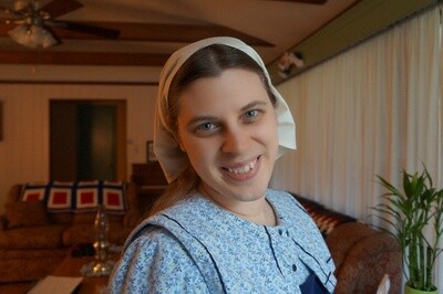 Women&#39;s Triangular Head Scarf