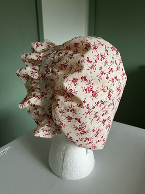 Women&#39;s Ruffled Dormeuse Cap