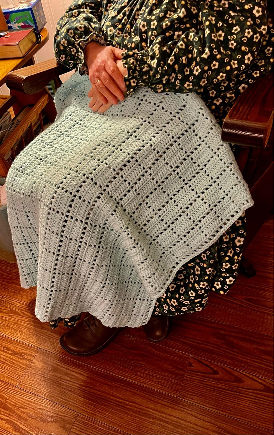 Geometric Lapgan | Lap Afghan | Small blanket | Baby blanket | Mint | Green