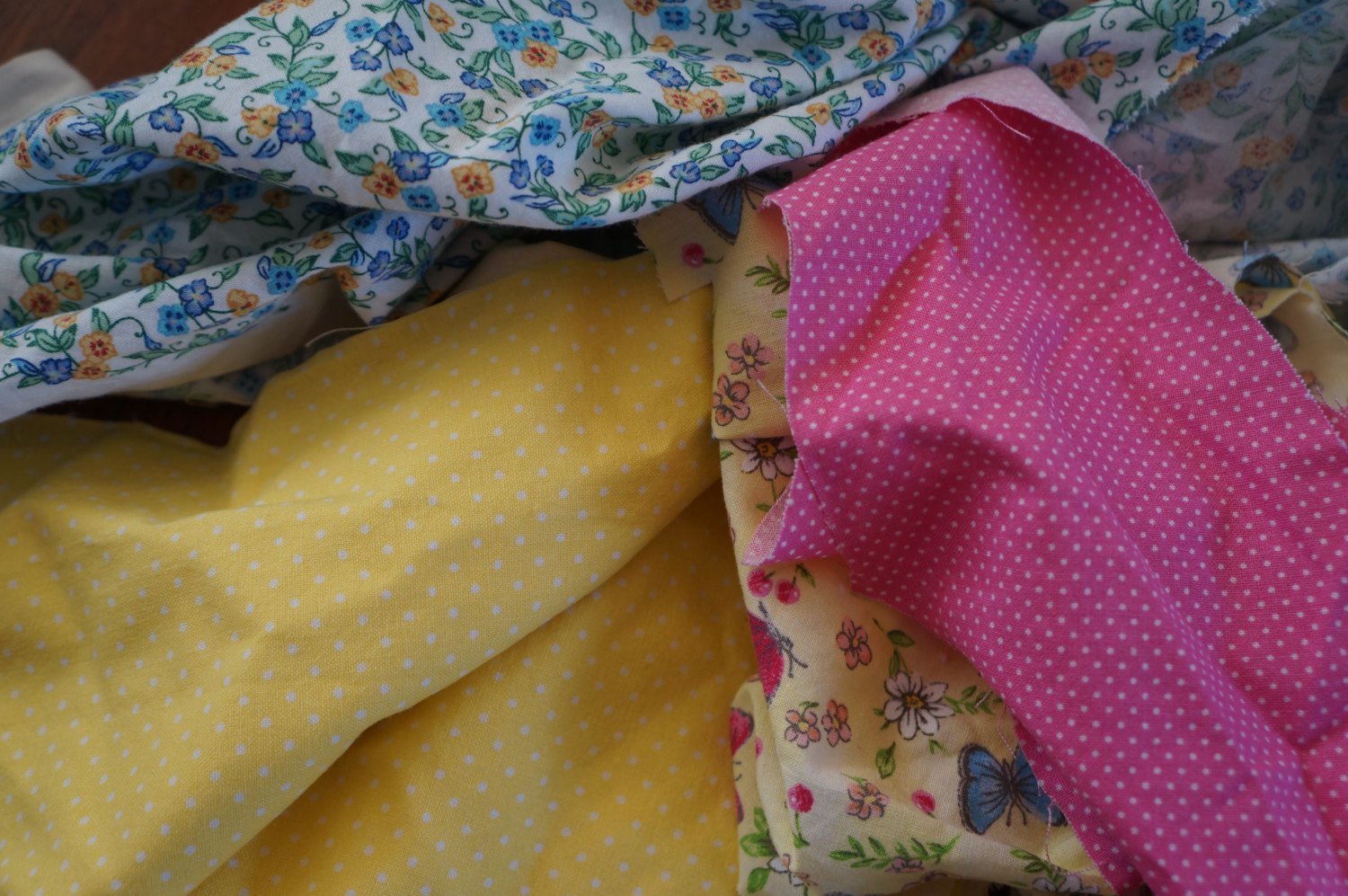 READY TO SHIP 1 lb Bag of Prewashed Cotton Calico Scraps