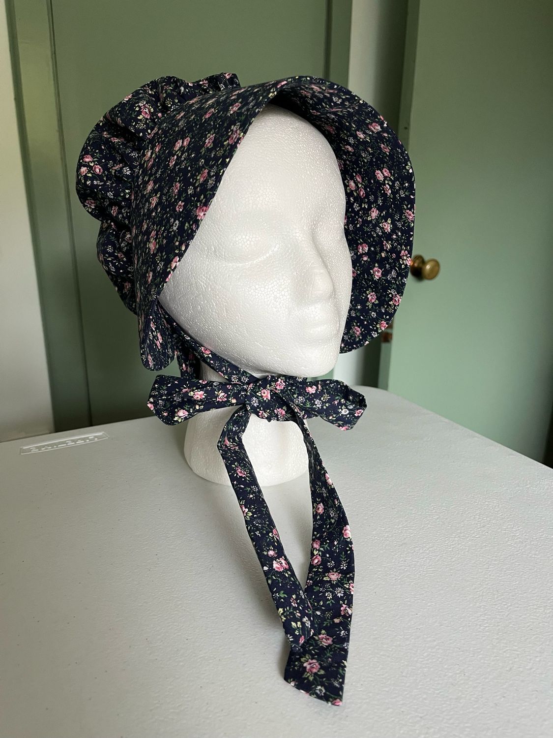 Girls Ready To Ship Bonnet , Navy Size 9-14