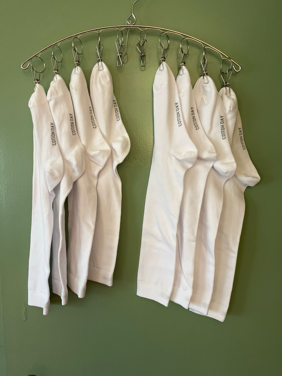 Women's White Knee-High Socks, Size 9-11