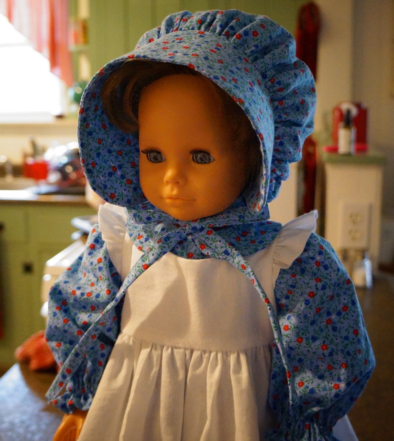 Doll Bonnet