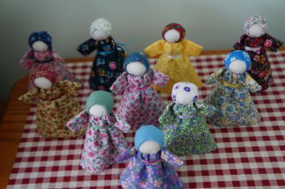 4" Cabin Dolls - The Smallest Pioneers!