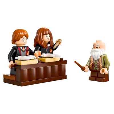 LEGO HARRY POTTER CLASES DE ENCANTAMIENTO 204PC