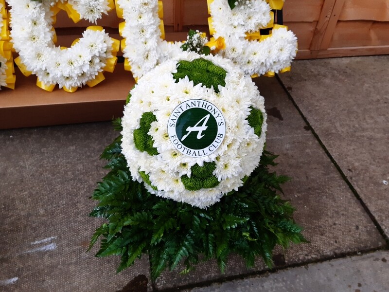 Football arrangement