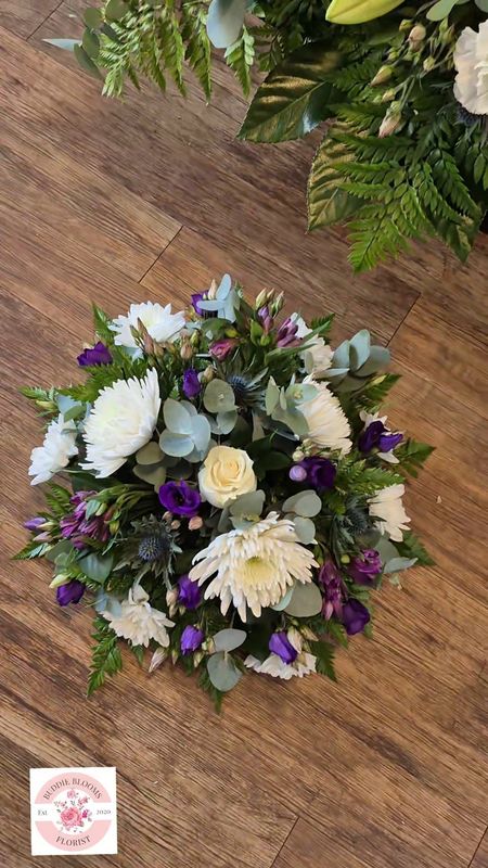 Florist choice posy arrangement