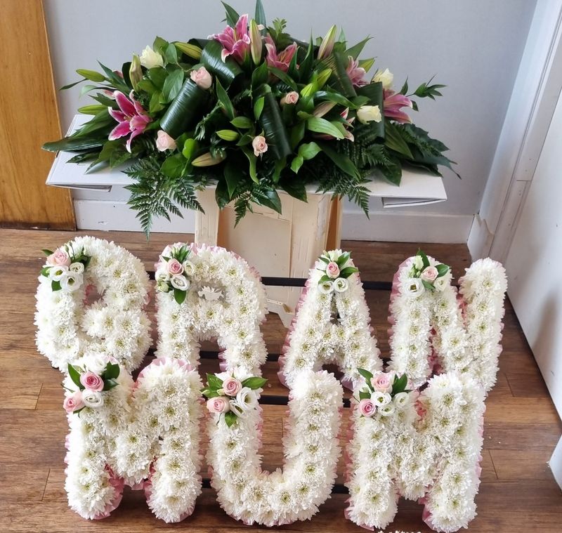 Funeral package perfect pinks 