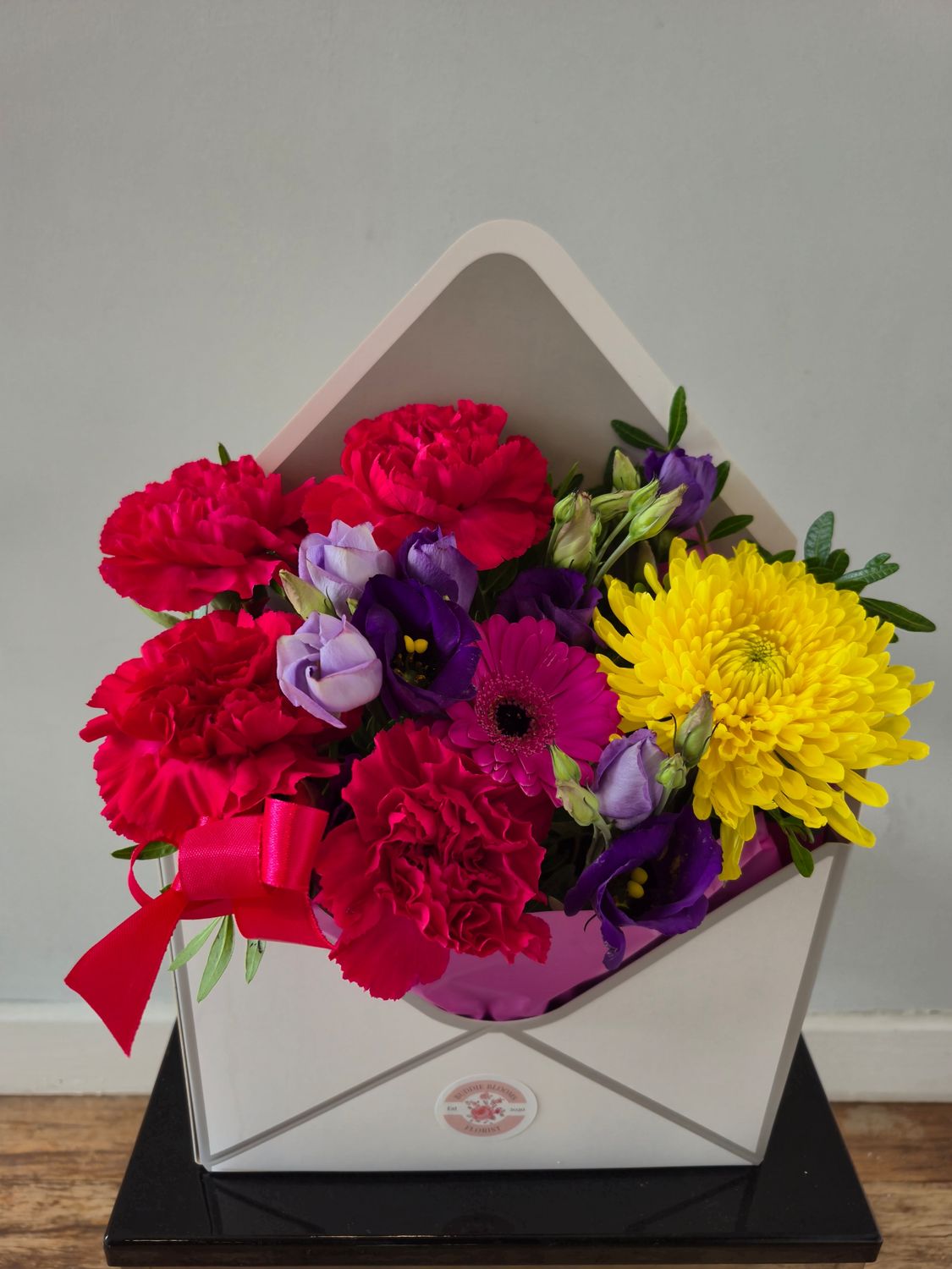 Colour pop Envelope Arrangement