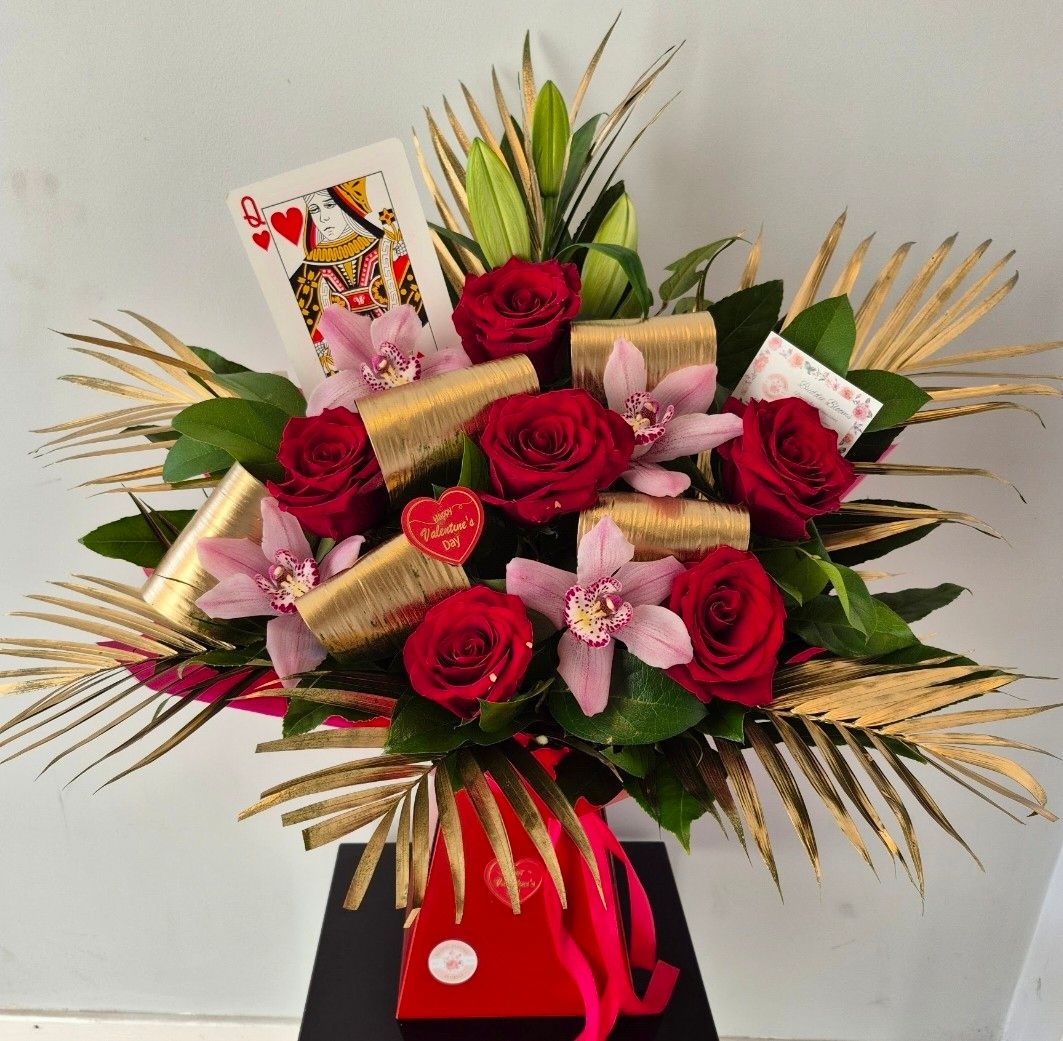 𝑸𝒖𝒆𝒆𝒏 𝒐𝒇 𝒎𝒚 𝒉𝒆𝒂𝒓𝒕