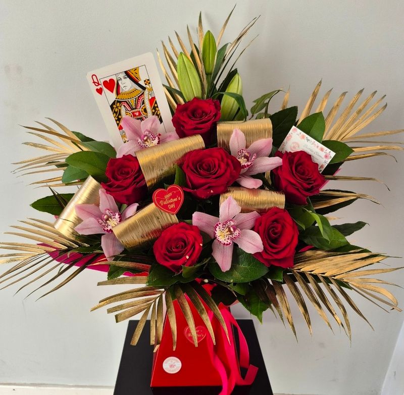 𝑸𝒖𝒆𝒆𝒏 𝒐𝒇 𝒎𝒚 𝒉𝒆𝒂𝒓𝒕