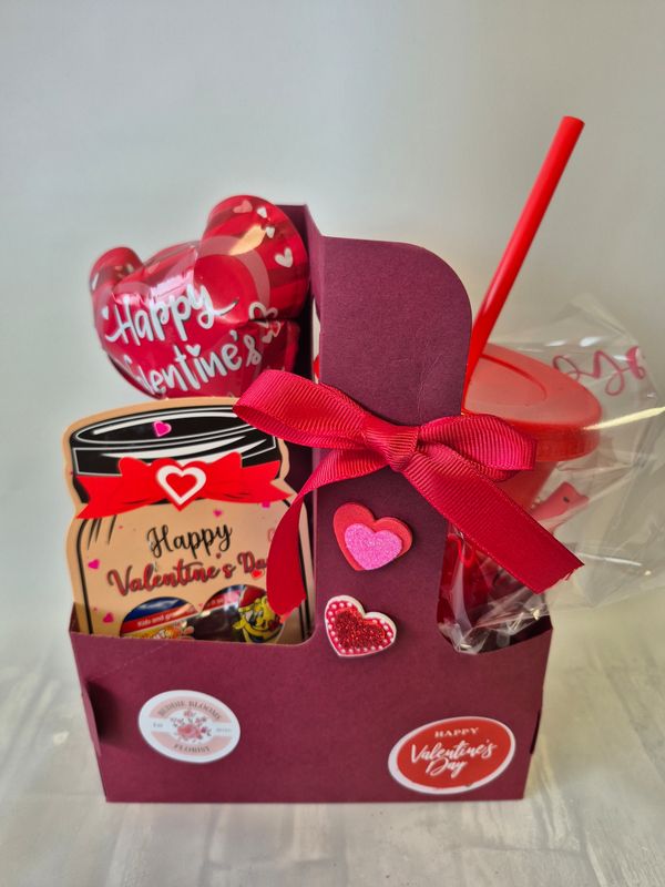 𝑴𝒚 𝒍𝒊𝒕𝒕𝒍𝒆 𝒗𝒂𝒍𝒆𝒏𝒕𝒊𝒏𝒆