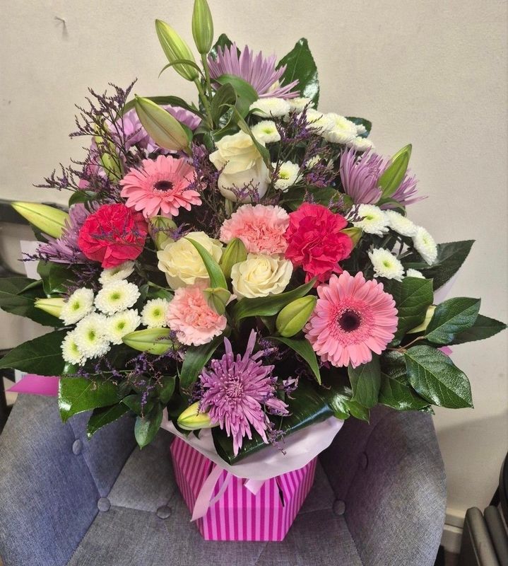 Superiour Bespoke Arrangements choose your own colours 
