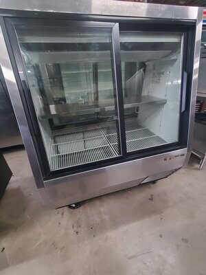 true deli case for sale