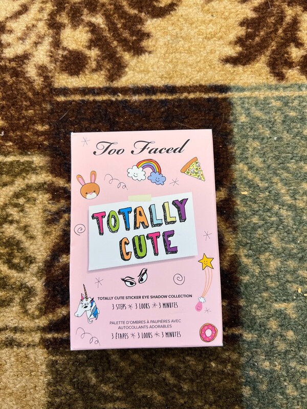 Two Faced Totally Cute Makeup Set