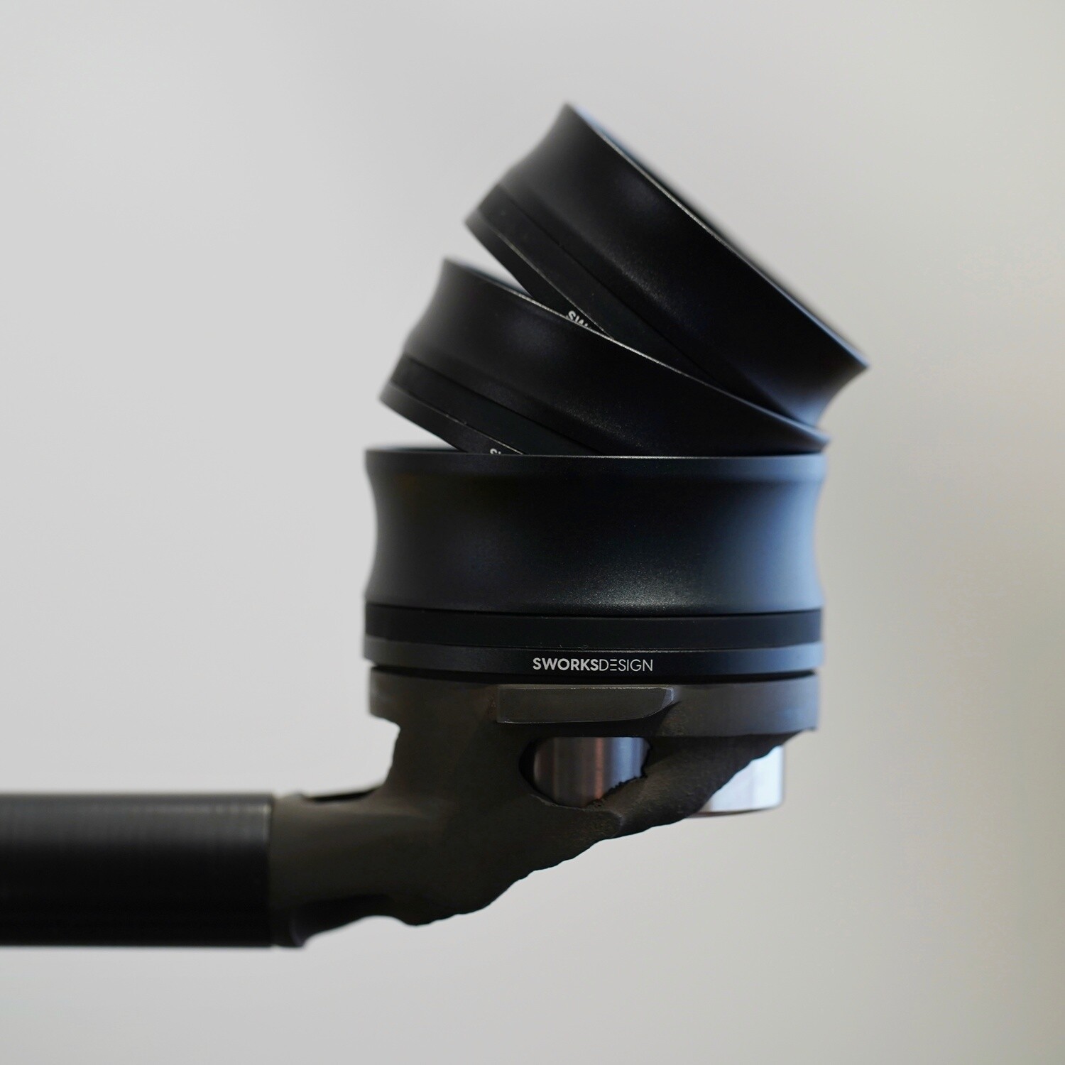 Seamless Magnetic Funnel