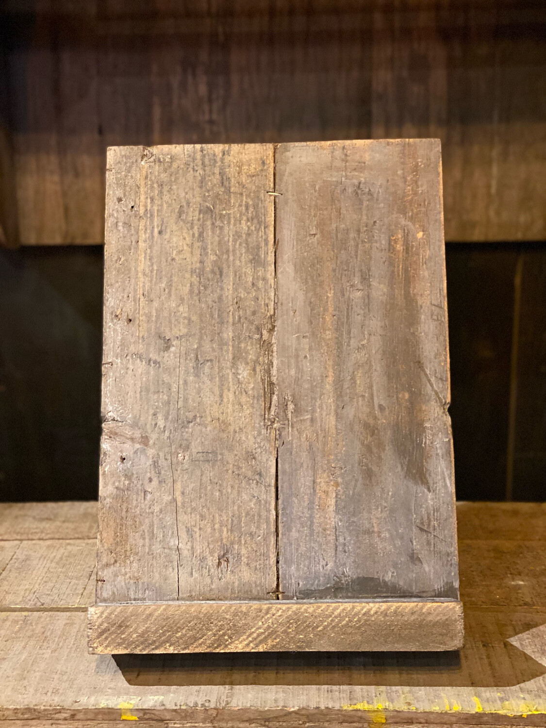 Boekensteun Oud Hout