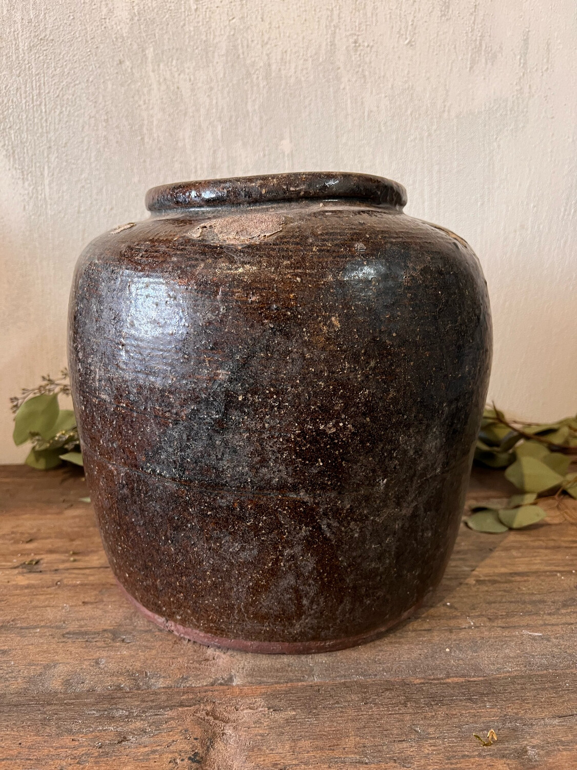 Oude geglazuurde pot